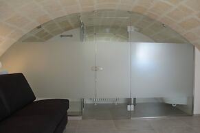 LAMIA Room Rentals
