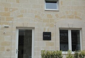 LAMIA Room Rentals