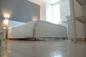 LAMIA Room Rentals