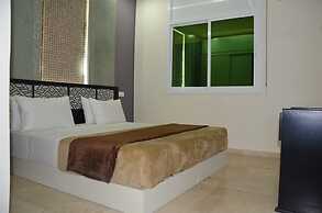 Hotel Pyramides