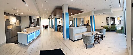 Holiday Inn Express & Suites Sterling by IHG