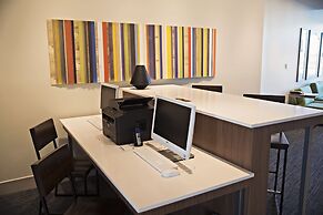 Holiday Inn Express & Suites Sterling by IHG