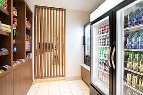 Holiday Inn Express & Suites Sterling by IHG