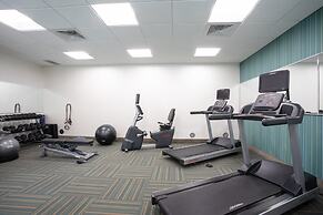 Holiday Inn Express & Suites Sterling by IHG