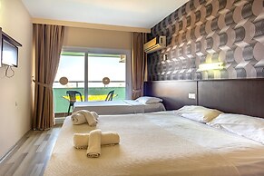 Green Gold Hotel