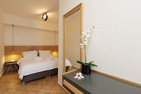 Blue Horizon Suites