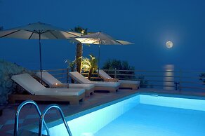 Blue Horizon Suites