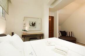 Blue Horizon Suites