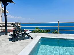 Blue Horizon Suites