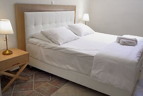 Blue Horizon Suites