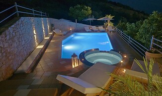 Blue Horizon Suites