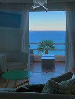 Blue Horizon Suites