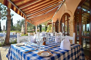 Aphrodite Hills Rentals – Junior Villas