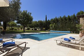 Aphrodite Hills Rentals – Superior Villas