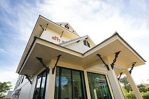 SakSukSmile Resort