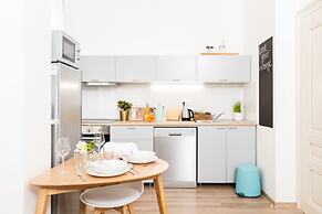 CHILL Apartments