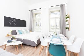 CHILL Apartments