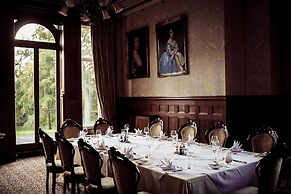 Rossington Hall