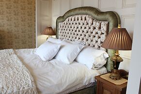 Rossington Hall