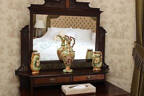 Rossington Hall