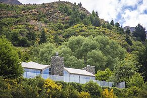 Riverview Retreat