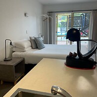 Apex Motorlodge - Adults Only