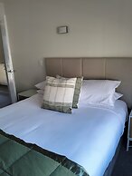 Apex Motorlodge - Adults Only