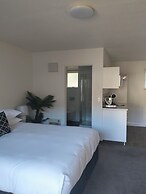 Apex Motorlodge - Adults Only