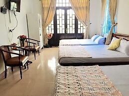 Rubis Hostel