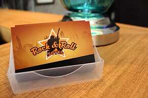 Rock & Roll Hotel