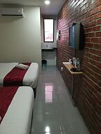 Rock & Roll Hotel