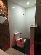 Rock & Roll Hotel