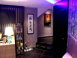 Rock & Roll Hotel