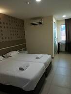 Rock & Roll Hotel