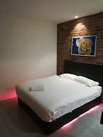 Rock & Roll Hotel