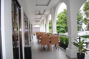 Casa de Wanea Hotel & Resto