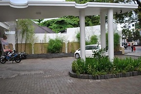 Casa de Wanea Hotel & Resto