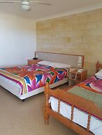 A Country View Motel - Ilbilbie