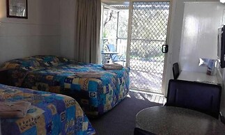 Donald Riverside Motel