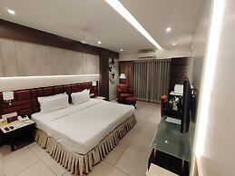 The Flora Grand