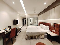 The Flora Grand