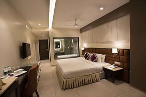 The Flora Grand