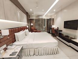 The Flora Grand