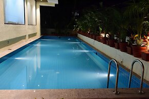 The Flora Grand