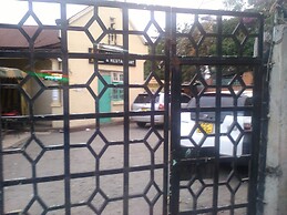 Sammarays Lodge