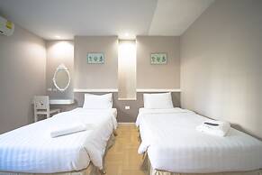 Hotel B