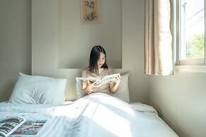 Hotel B