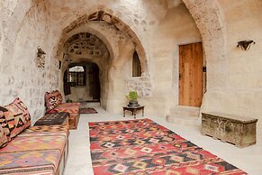 Sultan Cave Suites