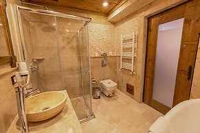 Sultan Cave Suites