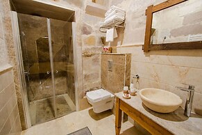 Sultan Cave Suites